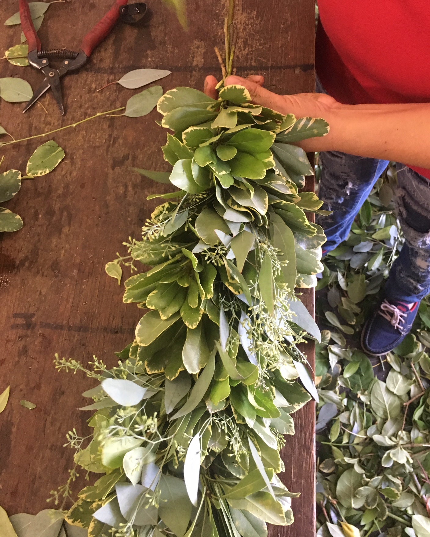 
                  
                    5' FRESH Sample Garland
                  
                